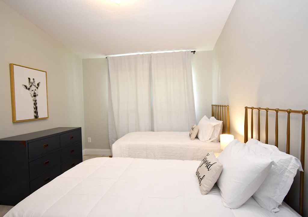 Photo of Bedroom in Greater Groves