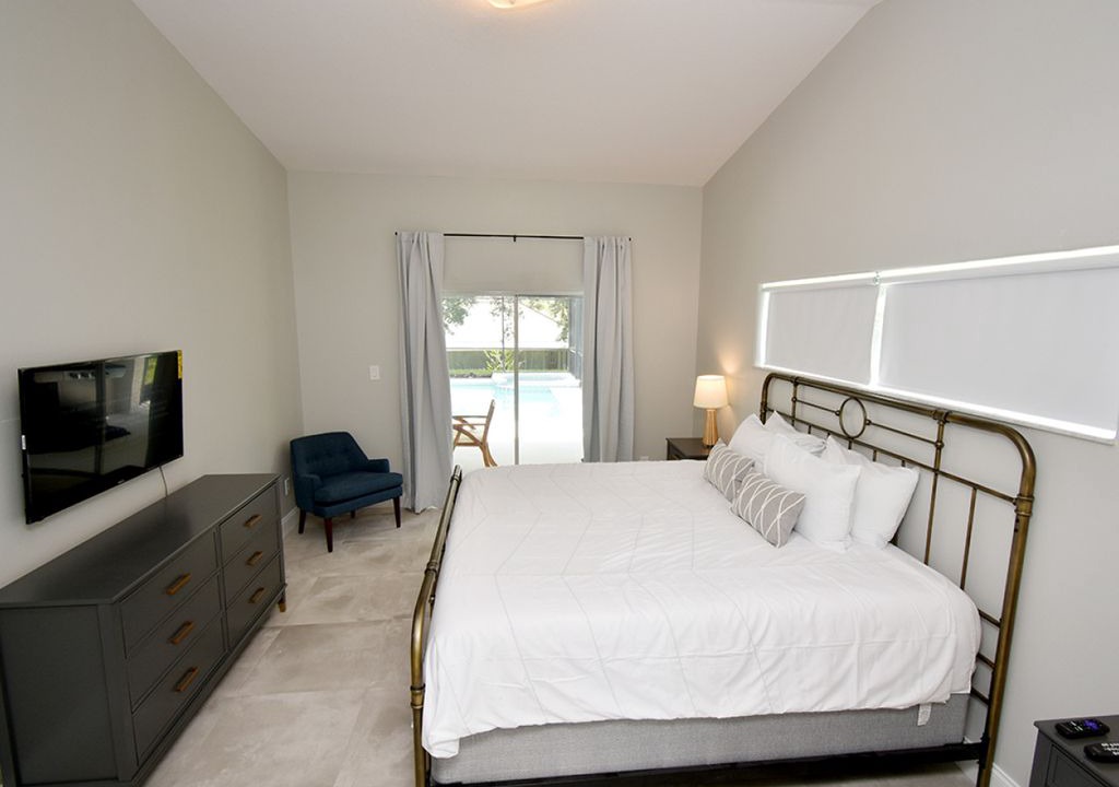 Photo of Bedroom in Greater Groves