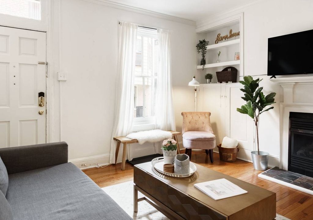 Photo of Livingroom in Gayborhood