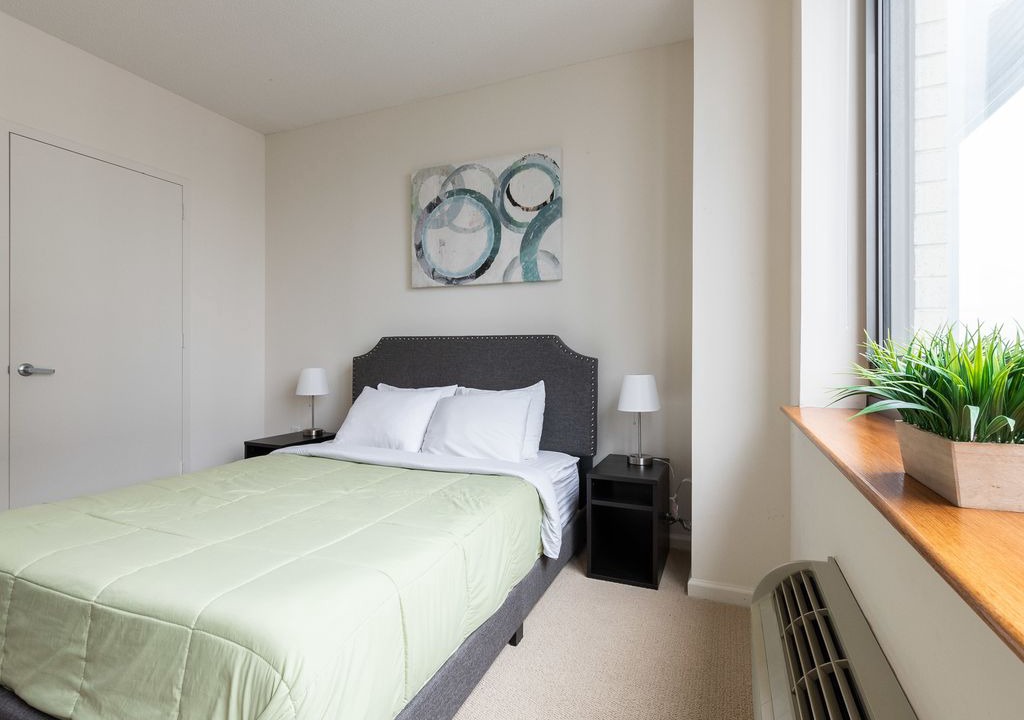 Photo of Bedroom in Hudson Exchange