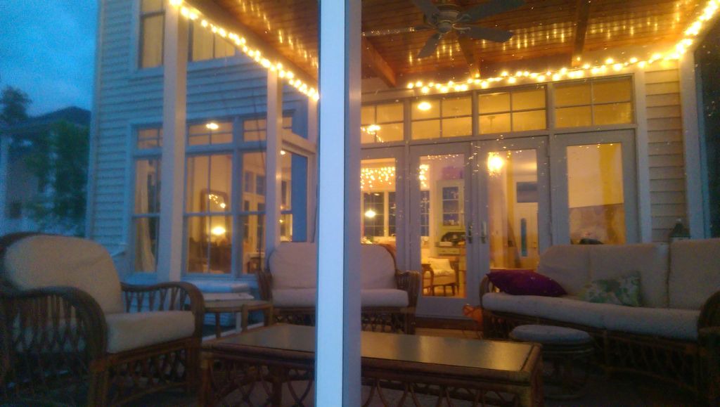 Photo of Livingroom in Cape Saint Claire