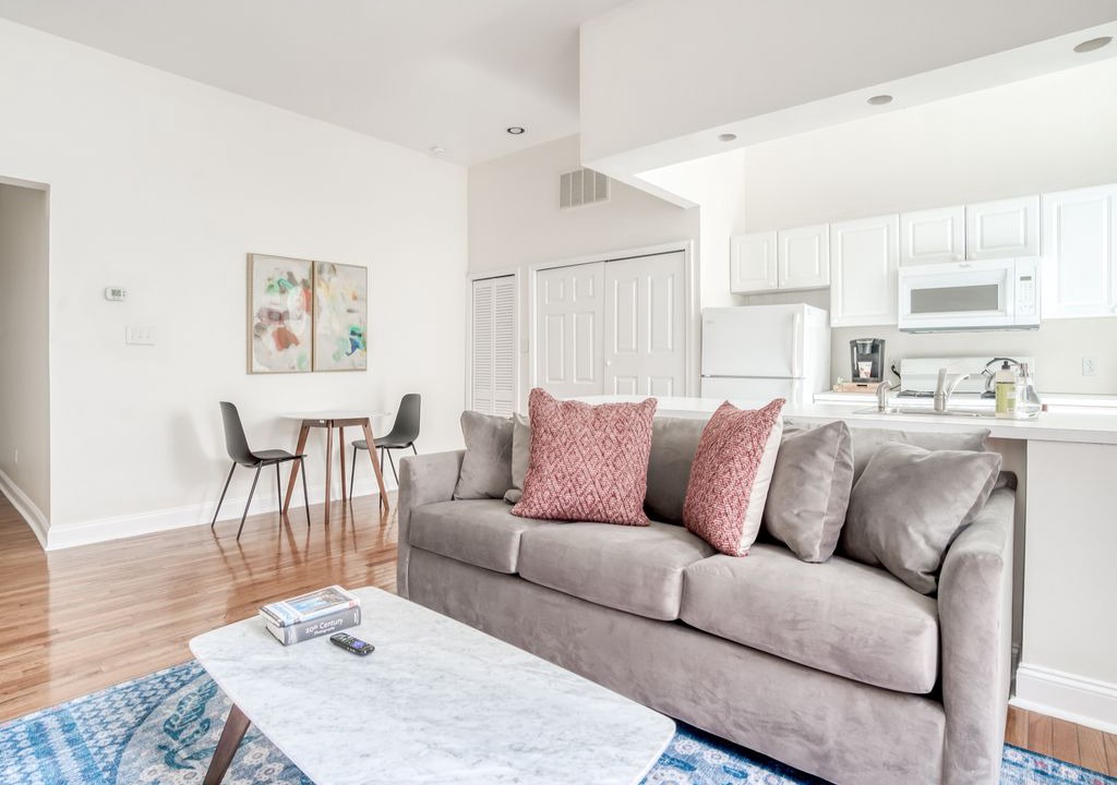 Photo of Livingroom in Center City West