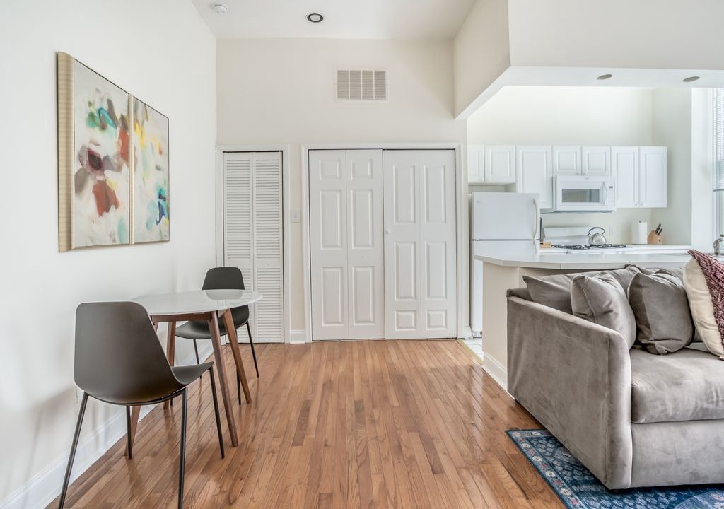 Photo of Livingroom in Center City West