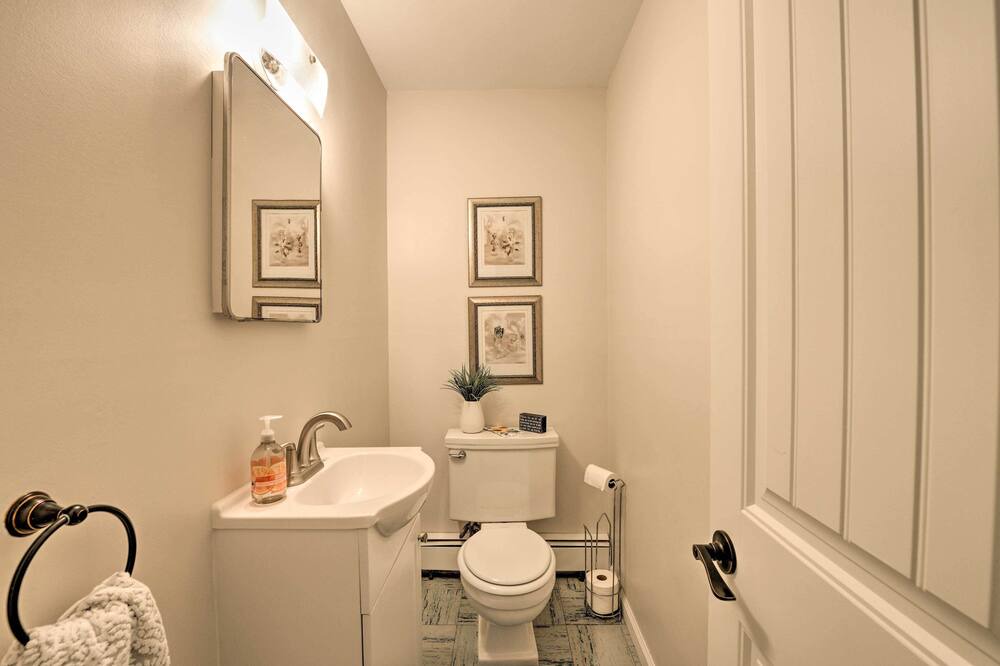 Photo of Bathroom in Margate City