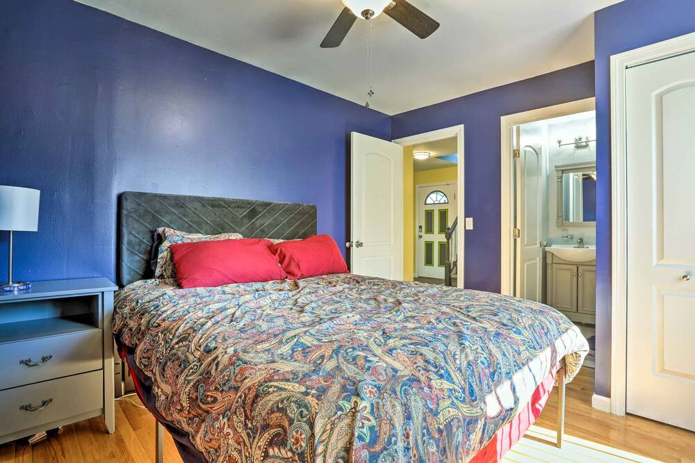 Photo of Bedroom in Teaneck