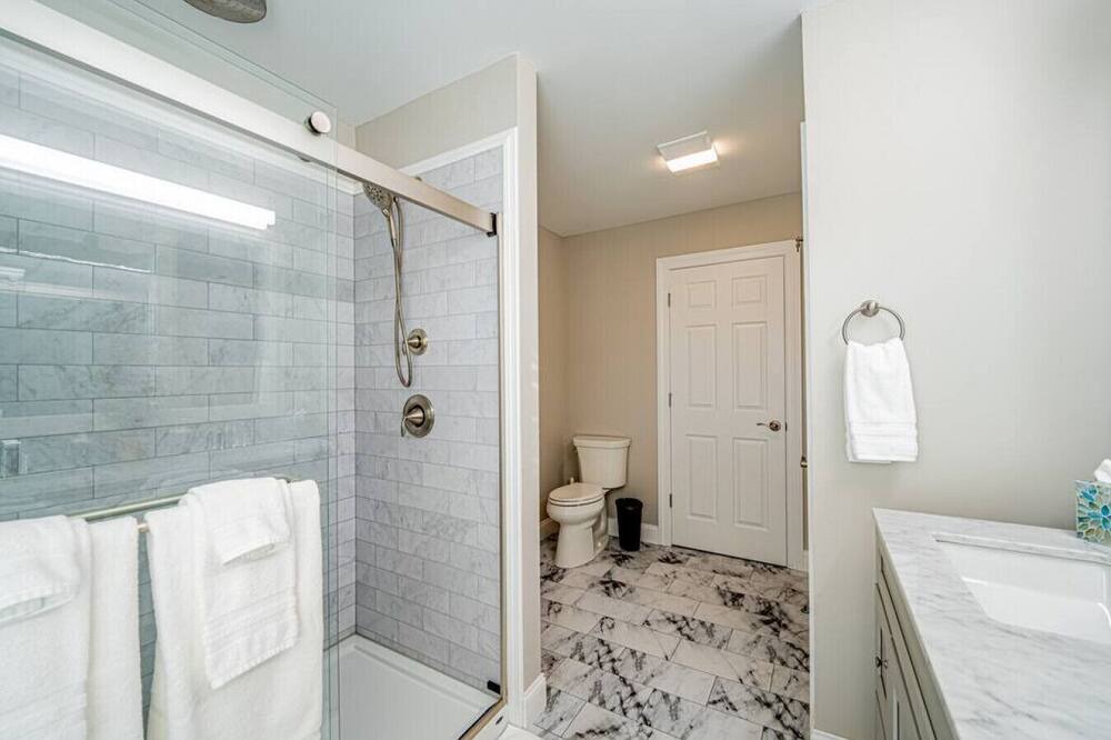 Photo of Bathroom in Loyalton