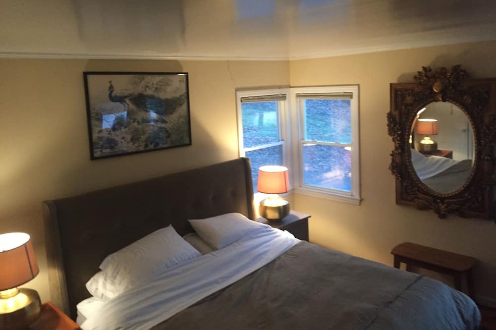 Photo of Bedroom in Milford