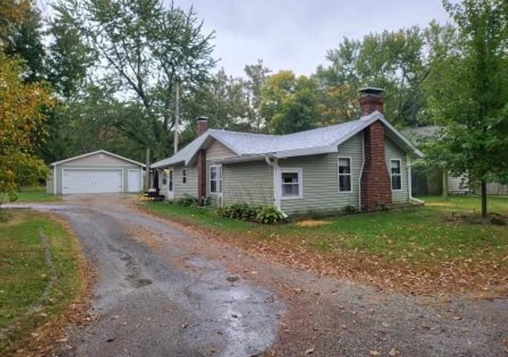 Photo of Outdoor in Mattoon