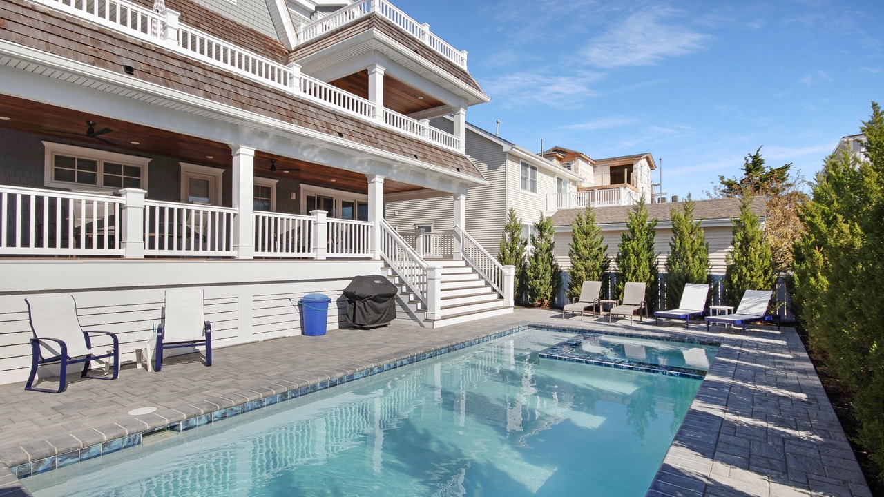 Photo of Outdoor in Avalon