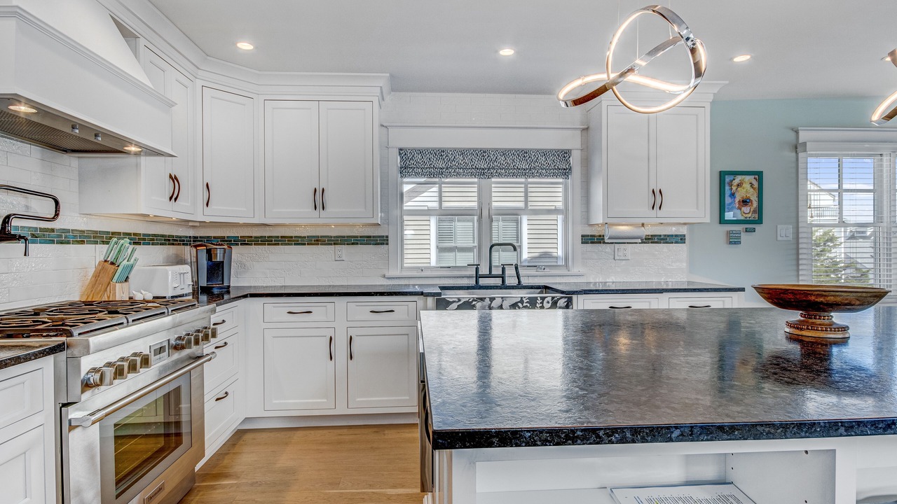 Photo of Kitchen in Avalon