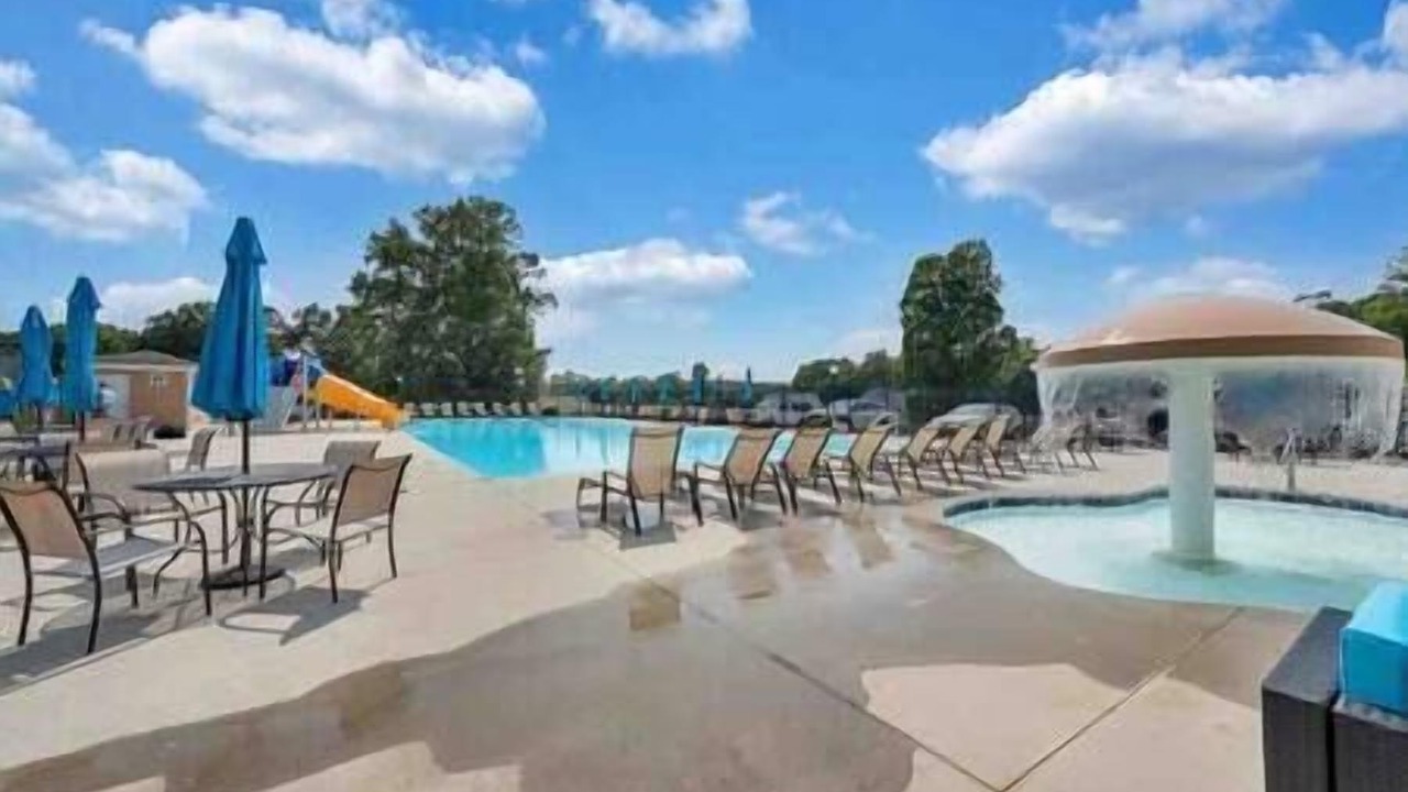 Photo of Outdoor in Smith Mountain Lake