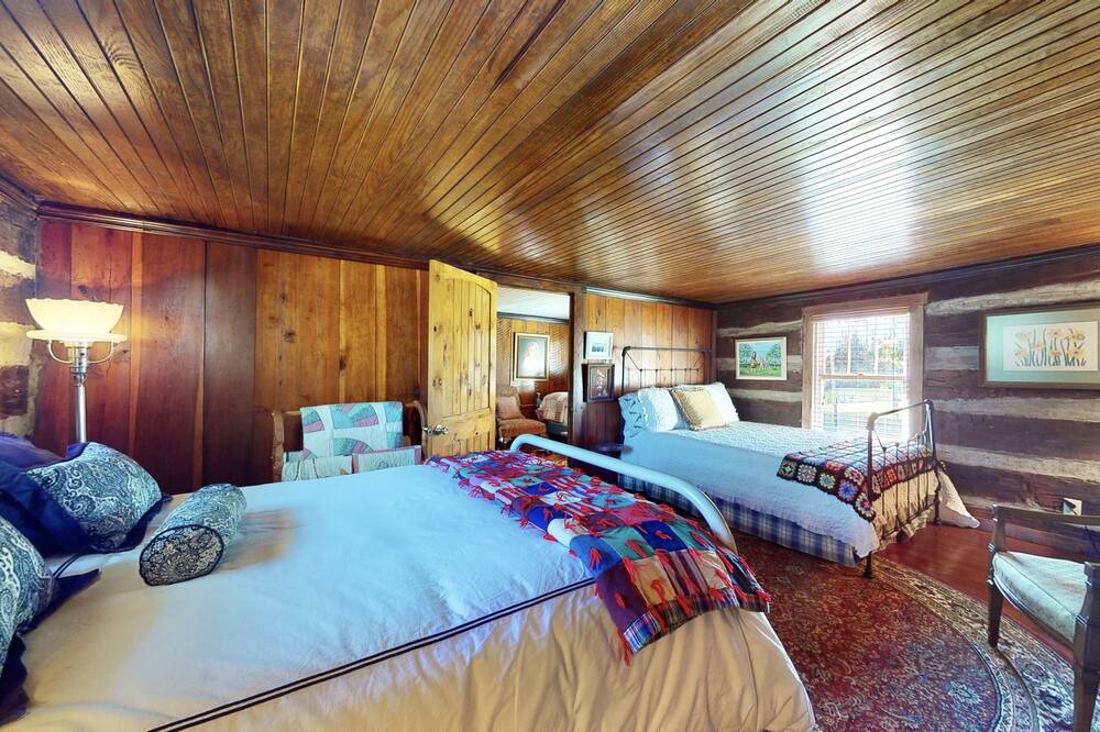 Photo of Bedroom in Saxon