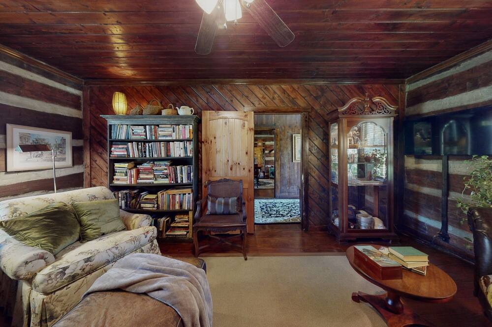 Photo of Livingroom in Saxon