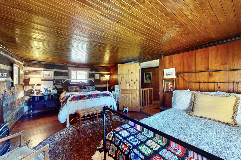 Photo of Bedroom in Saxon