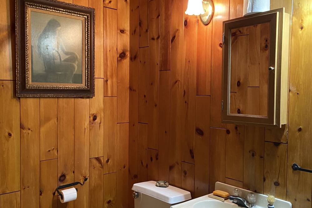 Photo of Bathroom in Great Cacapon