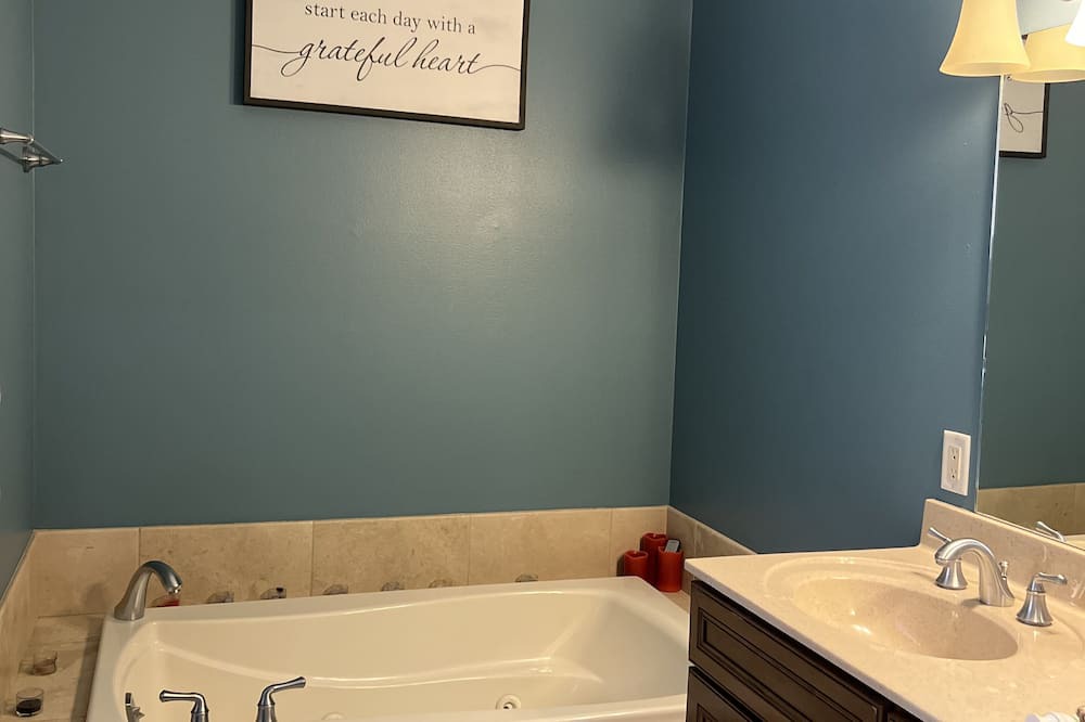 Photo of Bathroom in Perrysburg