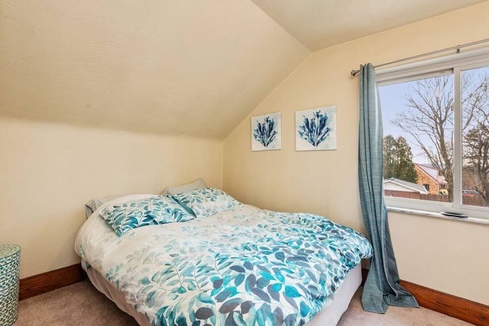 Photo of Bedroom in New Kensington