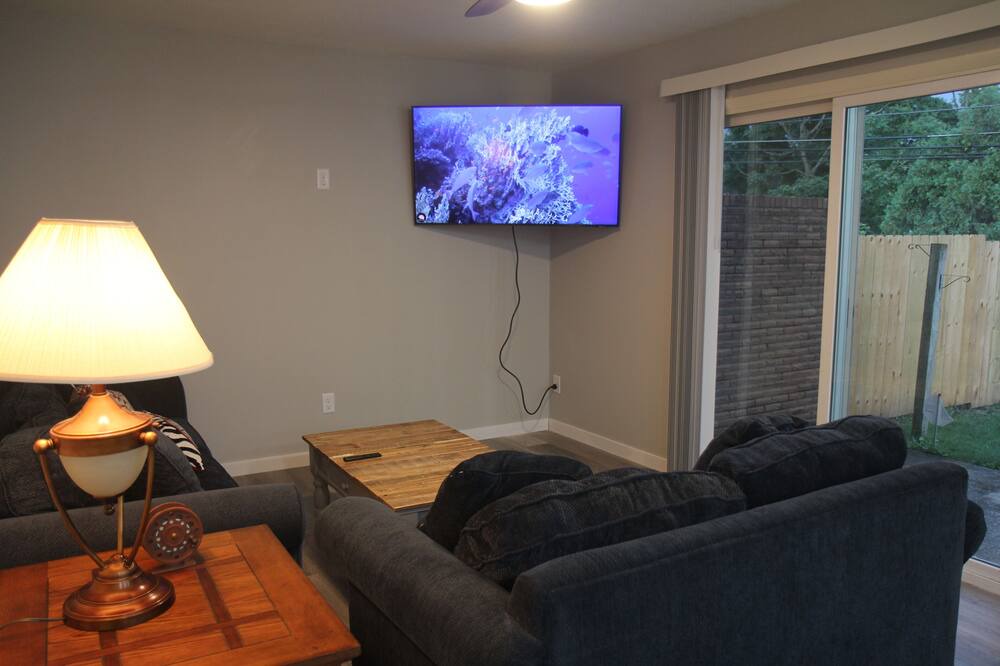 Photo of Livingroom in Knolls West