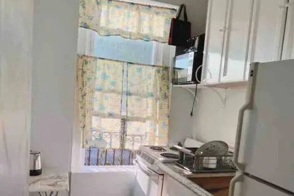 Photo of Kitchen in Mott Haven