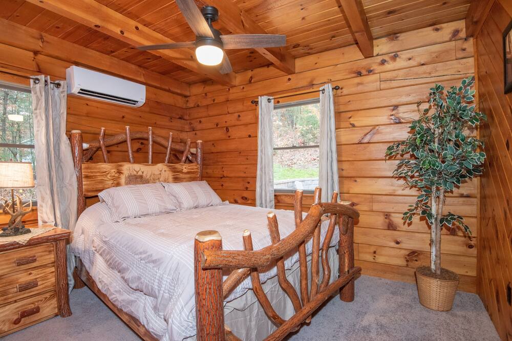 Photo of Bedroom in Elliottsburg