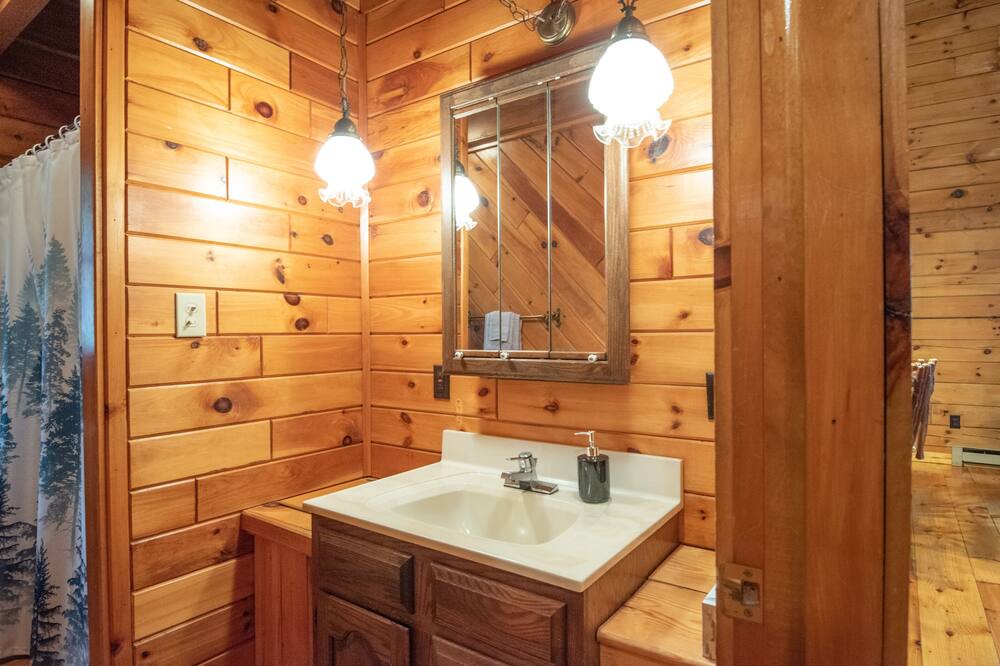 Photo of Bathroom in Elliottsburg