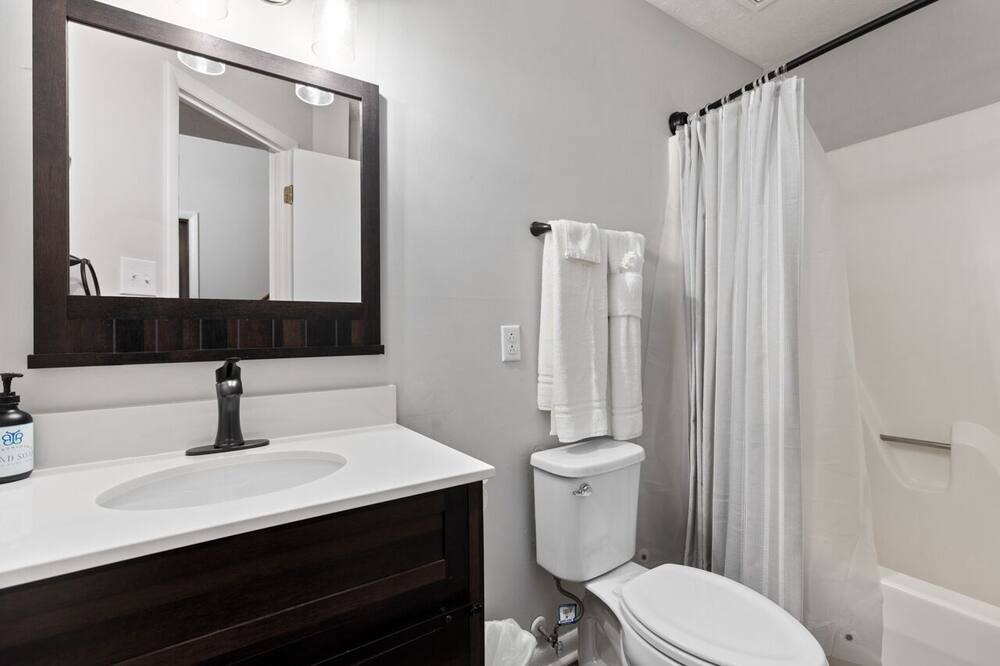 Photo of Bathroom in Treeloft