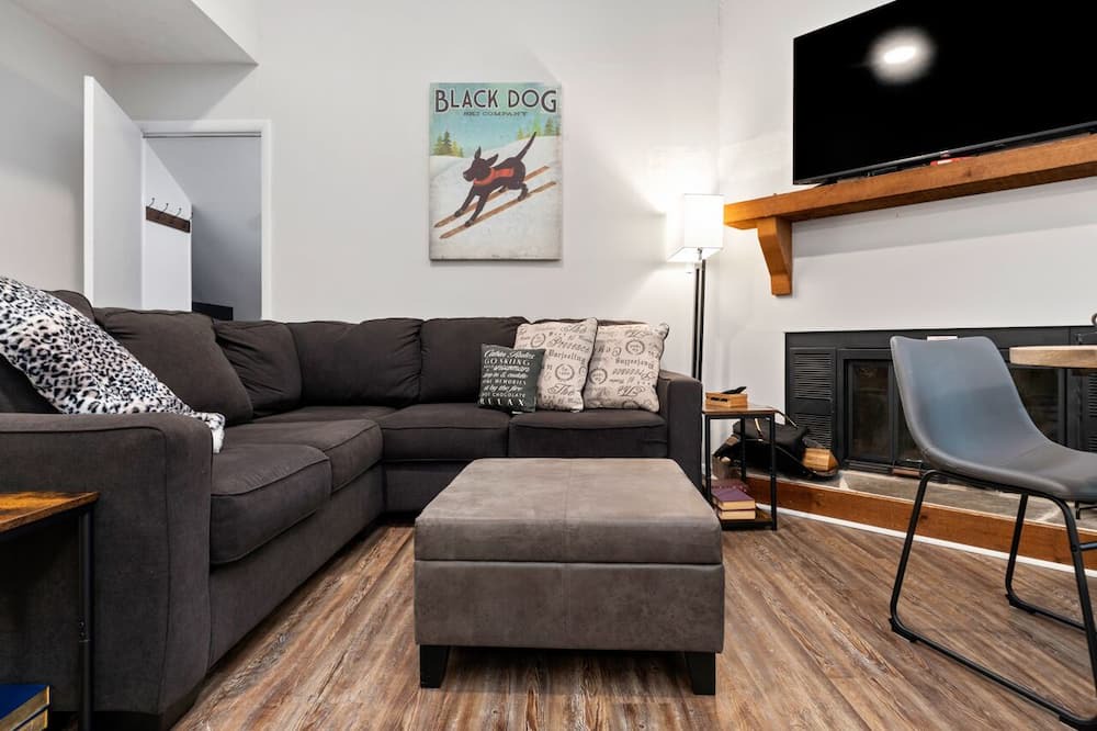 Photo of Livingroom in Treeloft