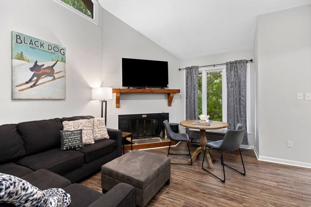 Photo of Livingroom in Treeloft