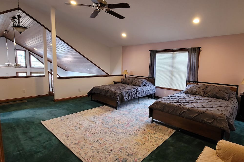 Photo of Bedroom in Lakeview
