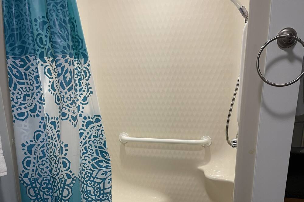Photo of Bathroom in New Kensington