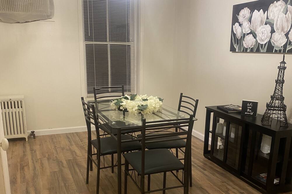 Photo of Bedroom in Middleburg