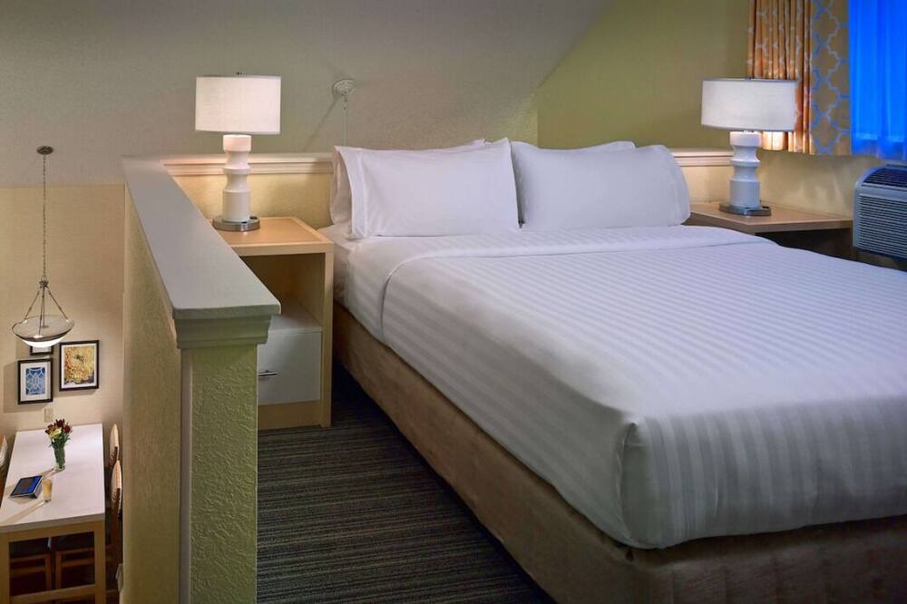 Photo of Bedroom in Sharonville