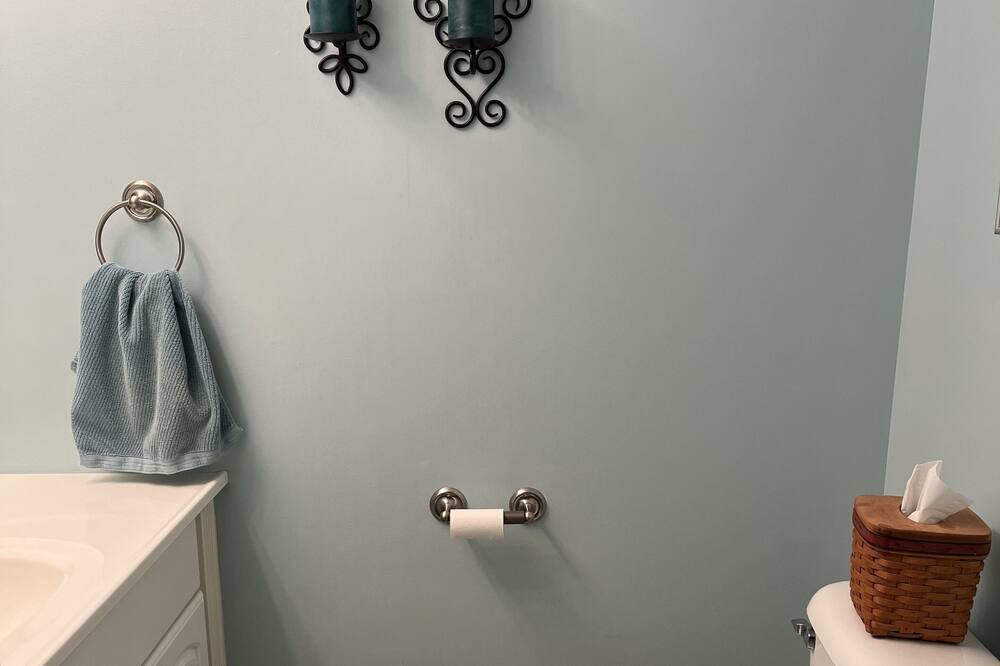 Photo of Bathroom in Zanesville