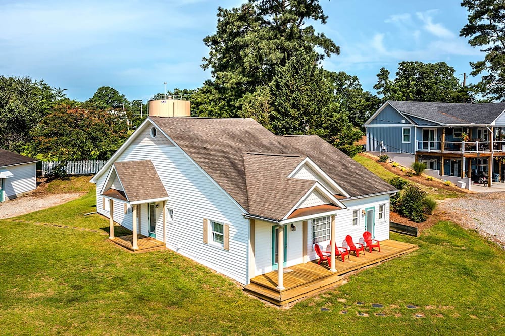 Photo of Outdoor in Dutton