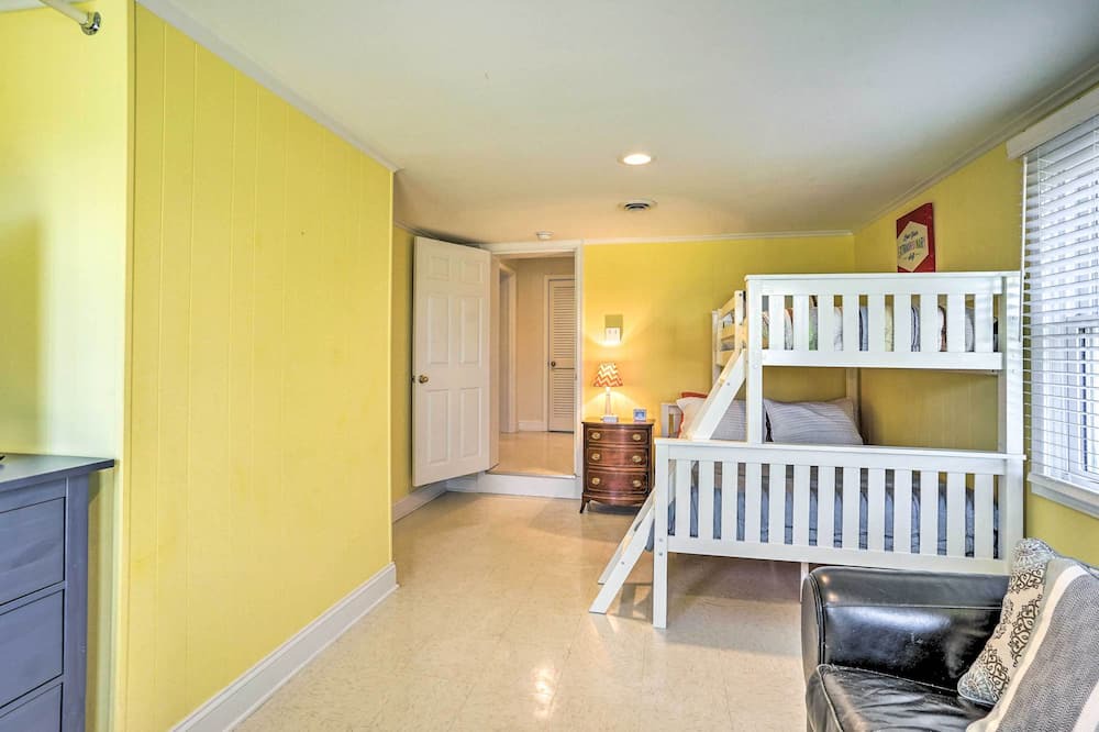 Photo of Bedroom in Dutton