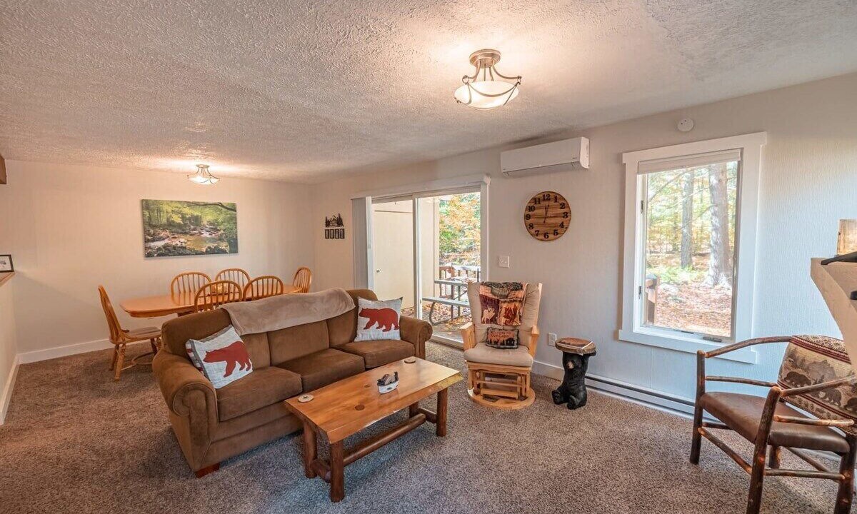 Photo of Livingroom in Pocono Pines