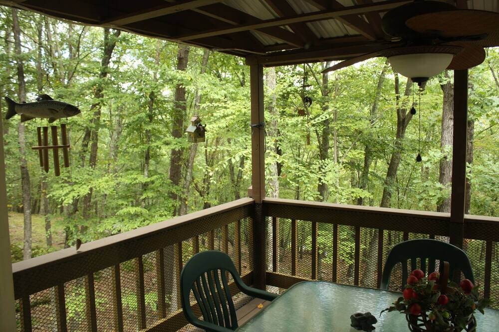 Photo of Patio Balcony in Lackawaxen