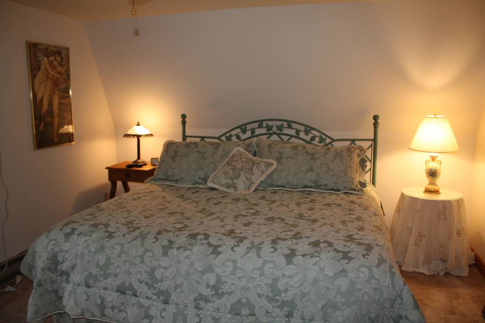 Photo of Bedroom in Lackawaxen
