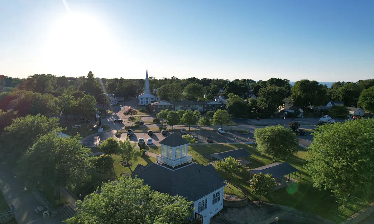 Photo of Outdoor in Huron