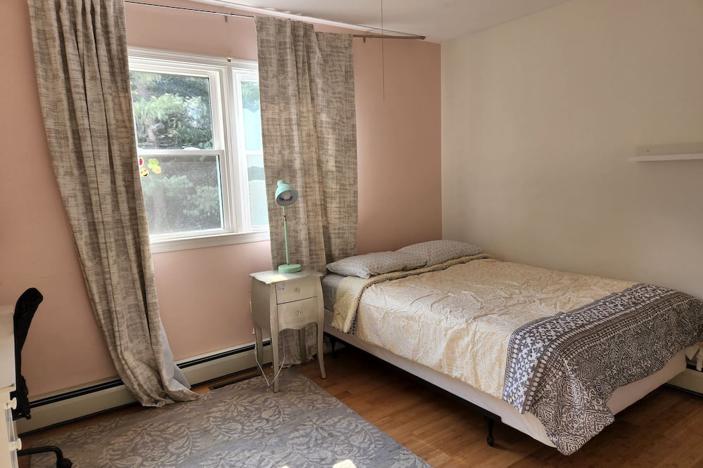 Photo of Bedroom in Abington