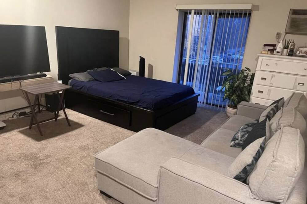 Photo of Bedroom in Hackensack
