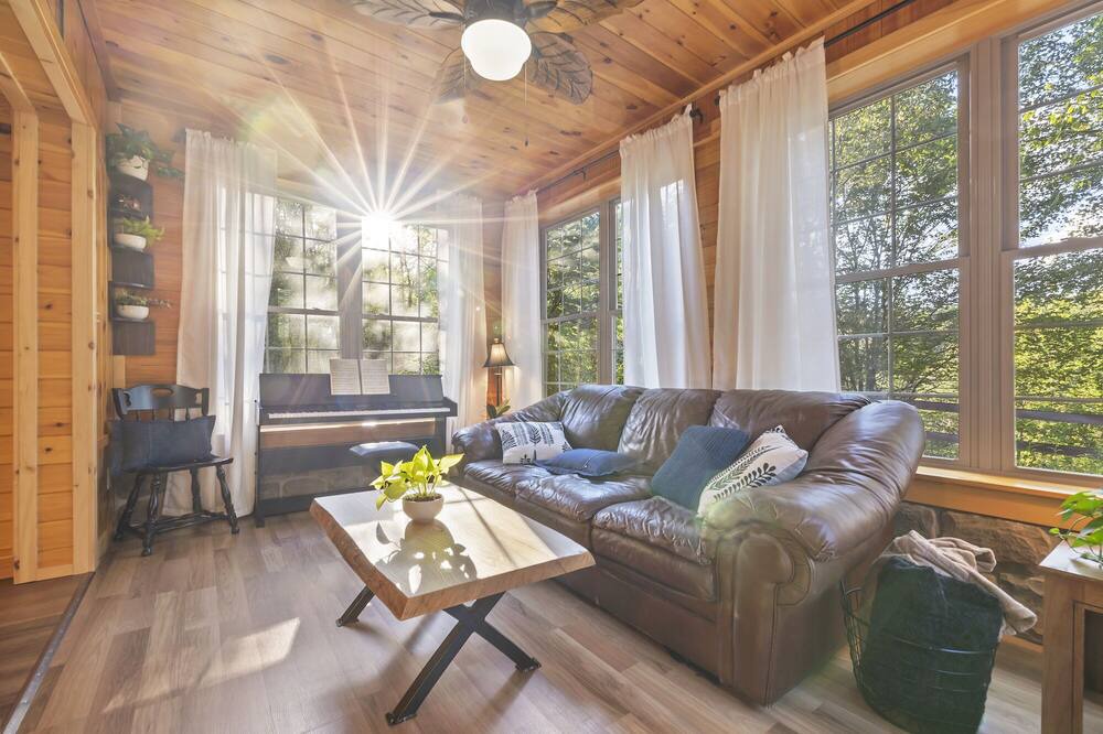 Photo of Livingroom in Walker Lake
