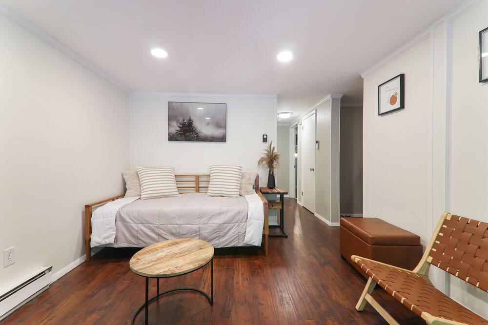 Photo of Bedroom in Long Pond