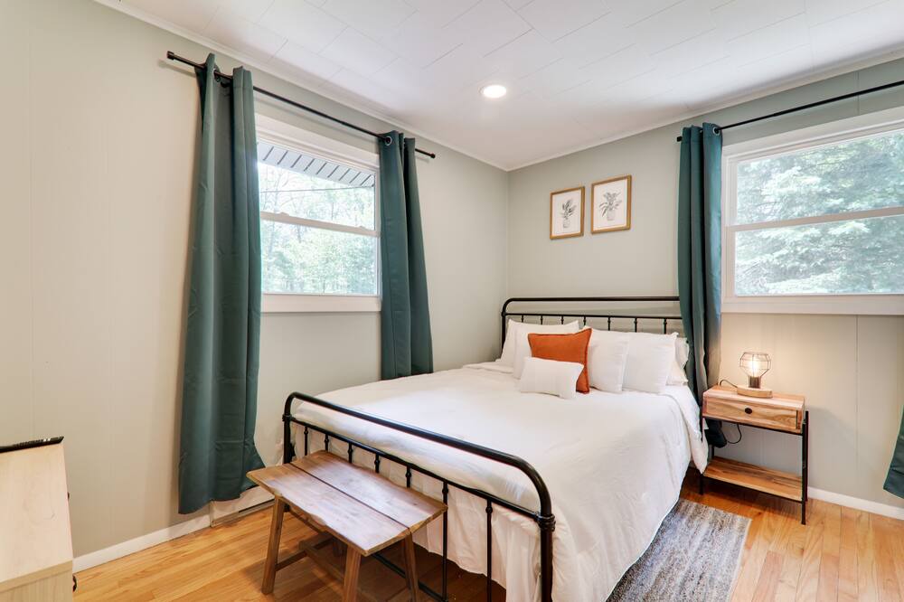 Photo of Bedroom in Long Pond