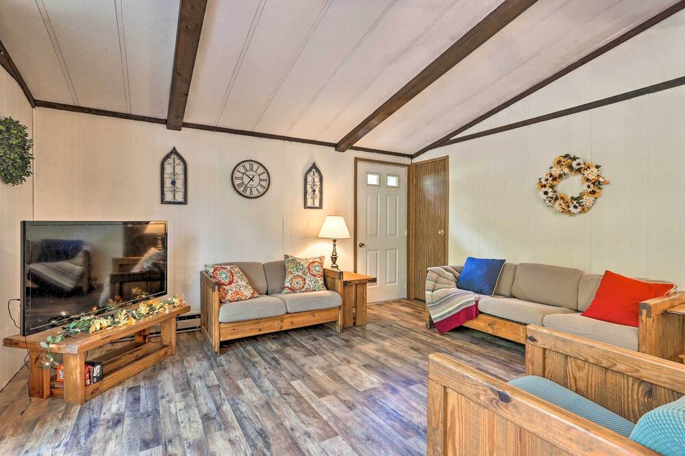 Photo of Livingroom in Rowland