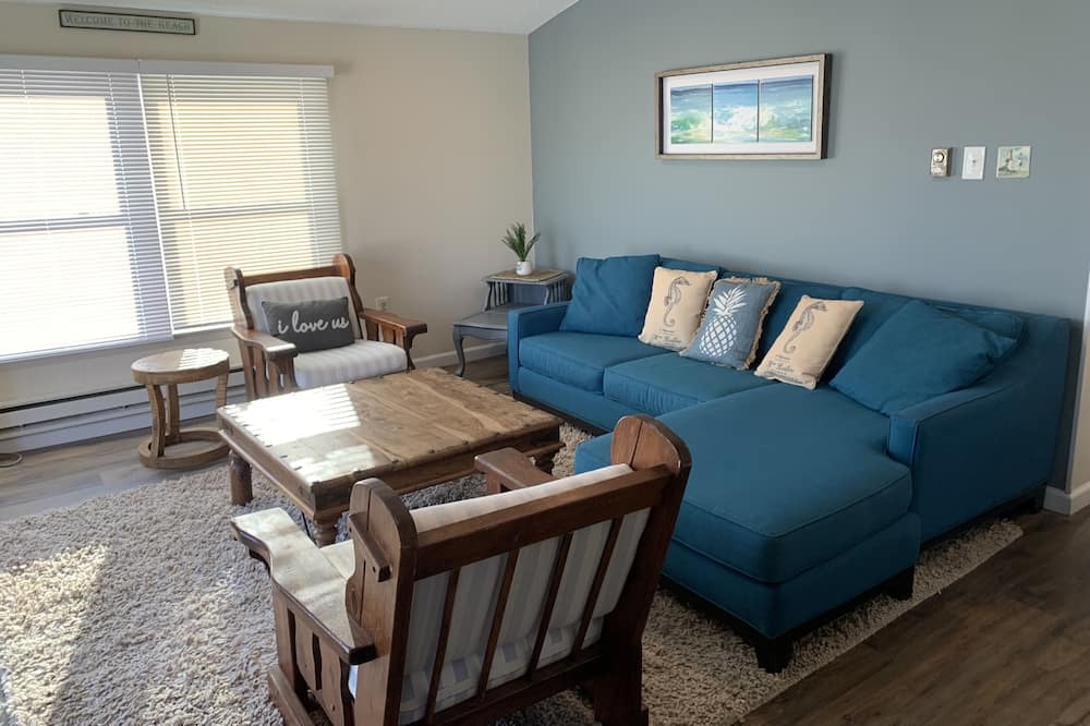Photo of Livingroom in Beach Haven Terrace