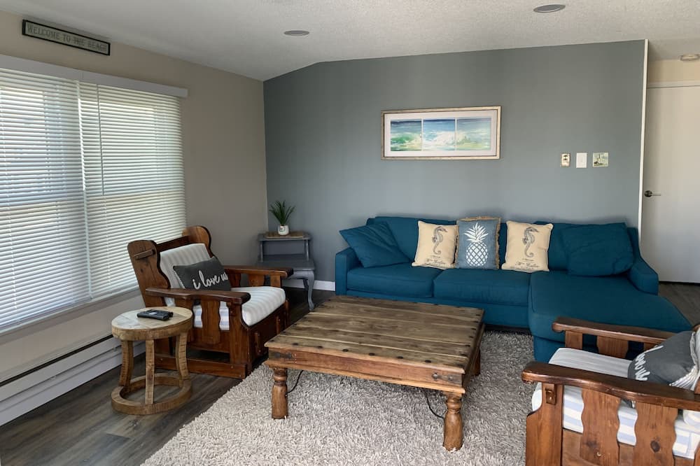 Photo of Livingroom in Beach Haven Terrace