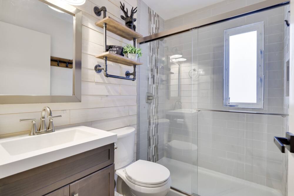 Photo of Bathroom in Hanover