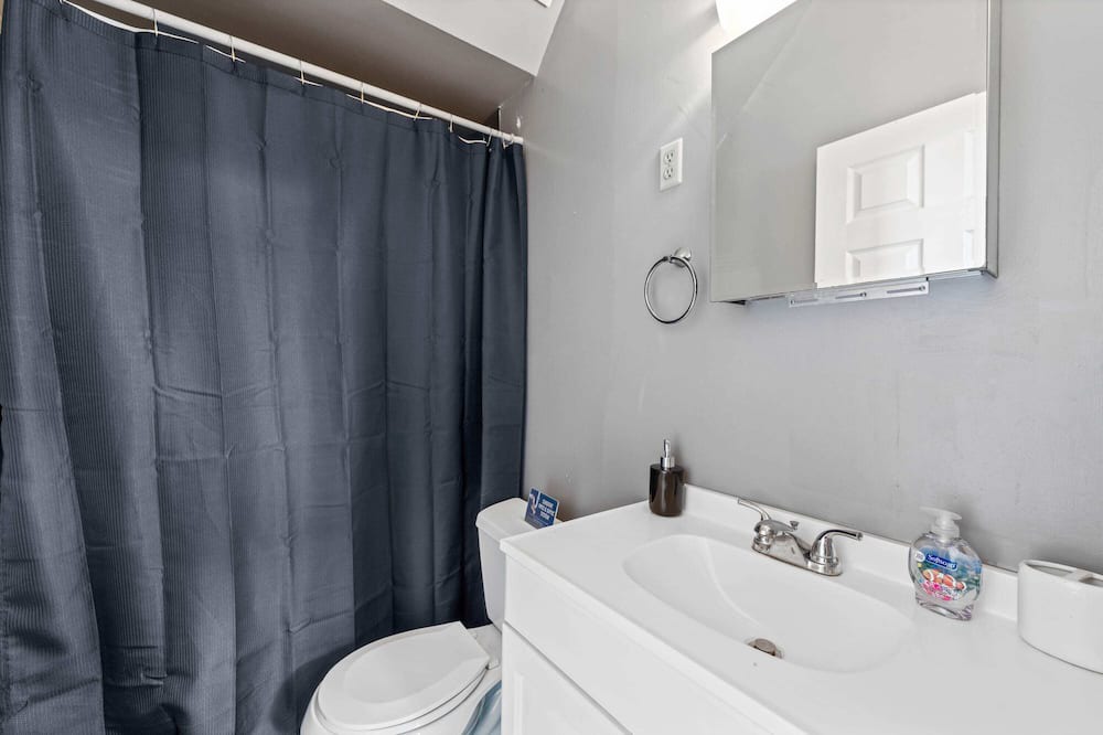 Photo of Bathroom in Clifton Heights