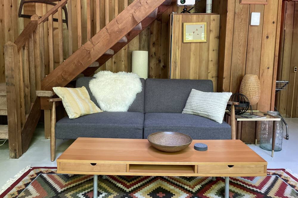 Photo of Livingroom in Parksville